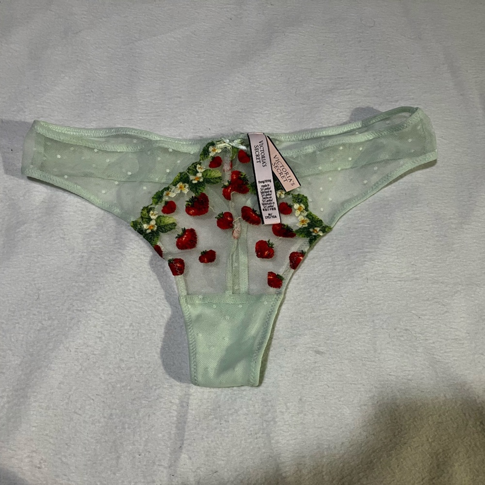VS Strawberry Embroidered Mesh Thong NWT